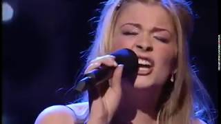 Leann Rimes  How Do I Live  Live [upl. by Ulphiah]