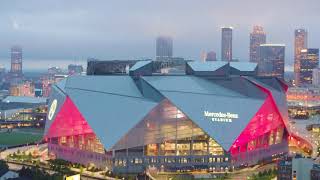 Roof Opening at MercedesBenz Stadium [upl. by Lleneg]