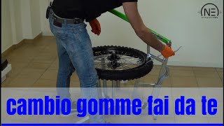 Cambio gomme moto fai da te  Smontagomme manuale per moto  Rabaconda [upl. by Brietta296]