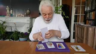 Lección de Tarot por Alejandro Jodorowsky [upl. by Seiden518]