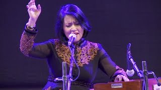 Maikada  Ghazal  Madhushree  Live  New [upl. by Vokaay]