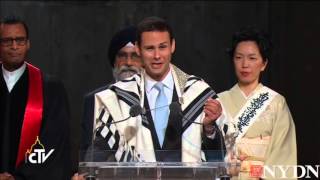 Cantor Ari Schwartz sings Jewish prayer of fallen [upl. by Uba]