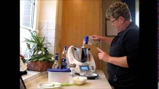 Thermomix TM 5  Eierlikör mit ganzen Eiern [upl. by Aicek]