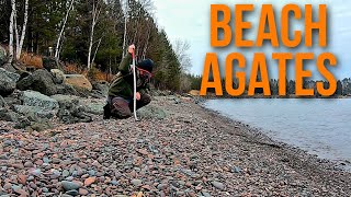 Finding Agates on the Beach  A Quick Rock Hunt [upl. by Teplitz]