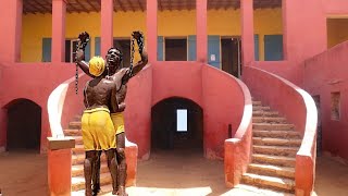 Film quotL île de Gorée AFRICA lHistoire des esclaves sans retourquot [upl. by Oiramel851]