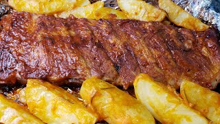 costela de porco com molho barbecue e batatas coradas [upl. by Arvell221]