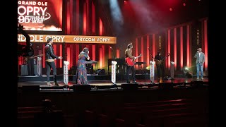 Darius Rucker Invites Lady A to Join the Grand Ole Opry [upl. by Cai222]