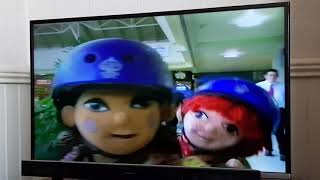 Rosie And Jim With Neil Brewer Runaway Roller Blades UK 2000 [upl. by Ofori261]