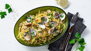 Spaghetti alle Vongole  XXXLecker [upl. by Rawna]