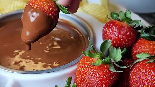 CHOCOLATE FONDUE  Easy Chocolate Fondue Recipe  Simply Mamá Cooks [upl. by Anirahtak426]