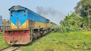 Brahmaputra Express  Bangladesh Train  Train Videos [upl. by Cagle984]