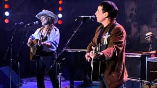 Paul Simon with Willie Nelson  Graceland Live at Farm Aid 1992 [upl. by Salbu822]