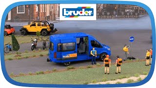 MB Sprinter Transfer  02670  Bruder Spielwaren [upl. by Kaslik]