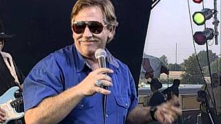 John Conlee  Common Man Live at Farm Aid 1995 [upl. by Drescher]