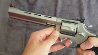 Revolver Taurus 970 Tracker 22lr [upl. by Yllek]