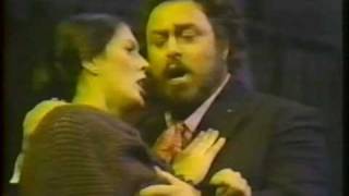 Video Leila Guimarães amp Pavarotti  La Bohème Act 1 Final LIVE [upl. by Elleinahc]