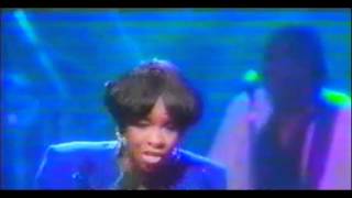 Gladys Knight  End of the Road Medley LIVE [upl. by Ariak]