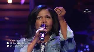 Cece Winans  Waging War Live [upl. by Dorcea]