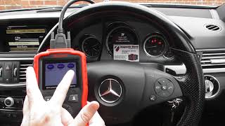 How to use iCarsoft Mercedes MB V10 [upl. by Holsworth835]